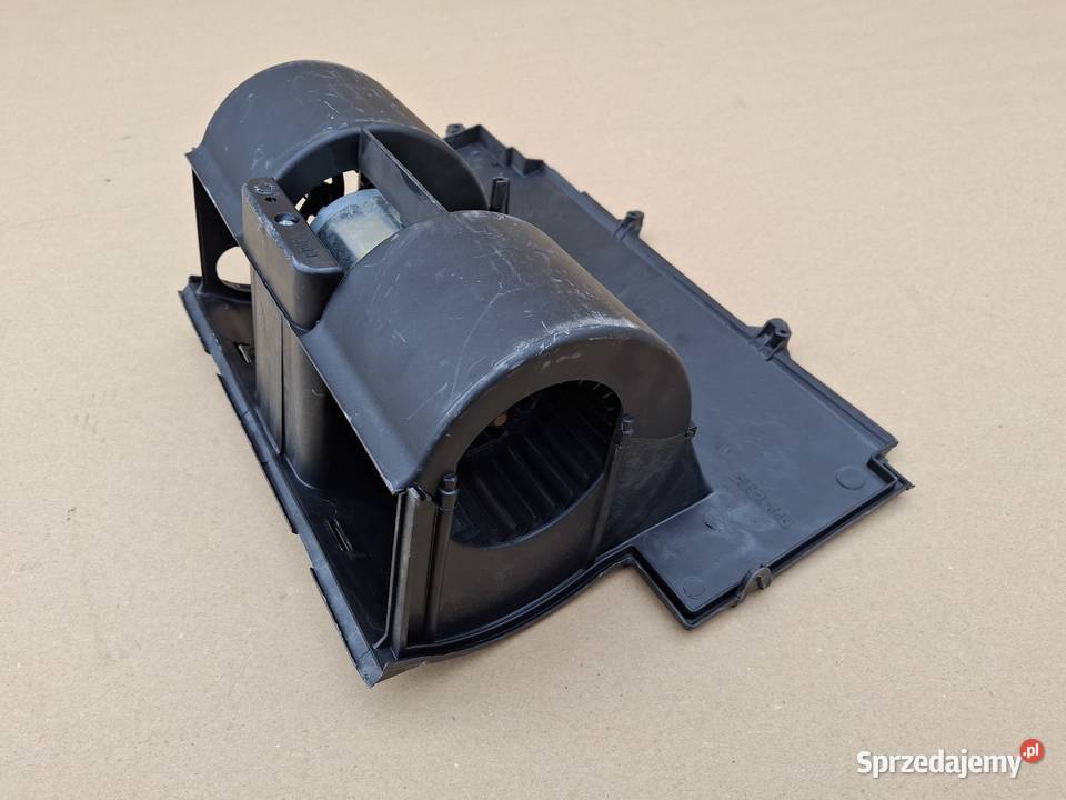 IVECO EUROCARGO SILNIK WENTYLATOR DMUCHAWA Bieleń