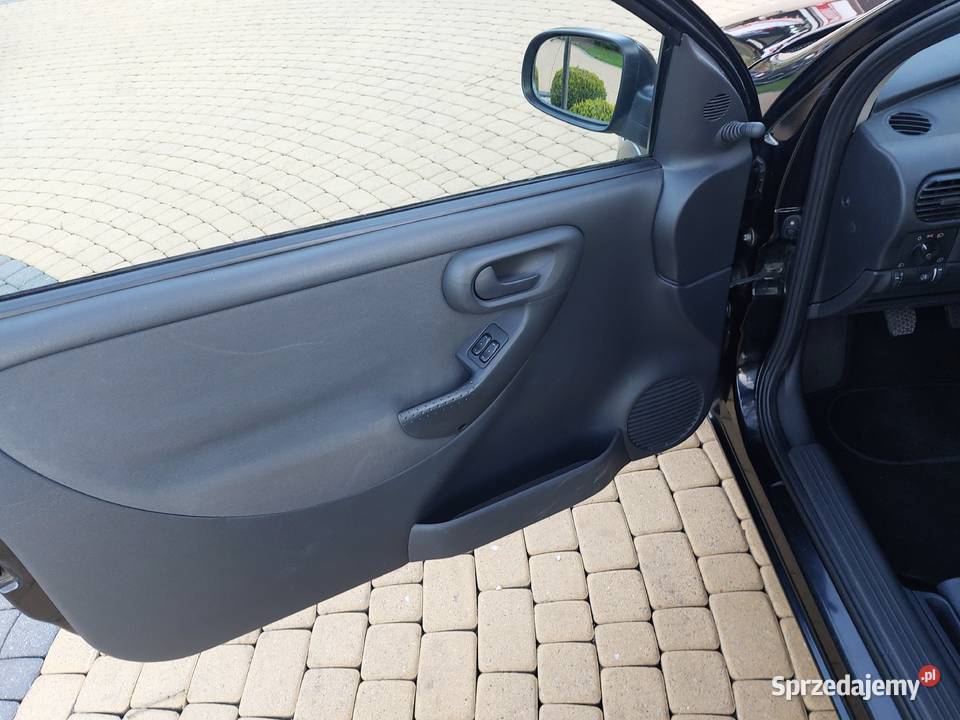 Sprzedam opel corsa 2002 175000 przebiegu klima benzyna Kołobrzeg