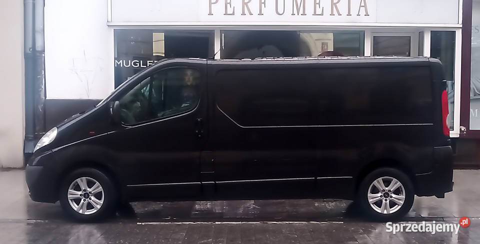 Opel Vivaro 25 CDTI 2009 L2H1 ciężarowy faktura łódzkie Łódź