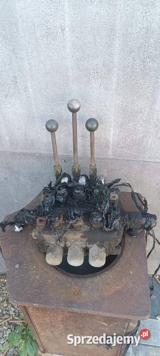 Rozdzielacz hydrauliczny 3sekcyjny Cyklop T214 Uniejów