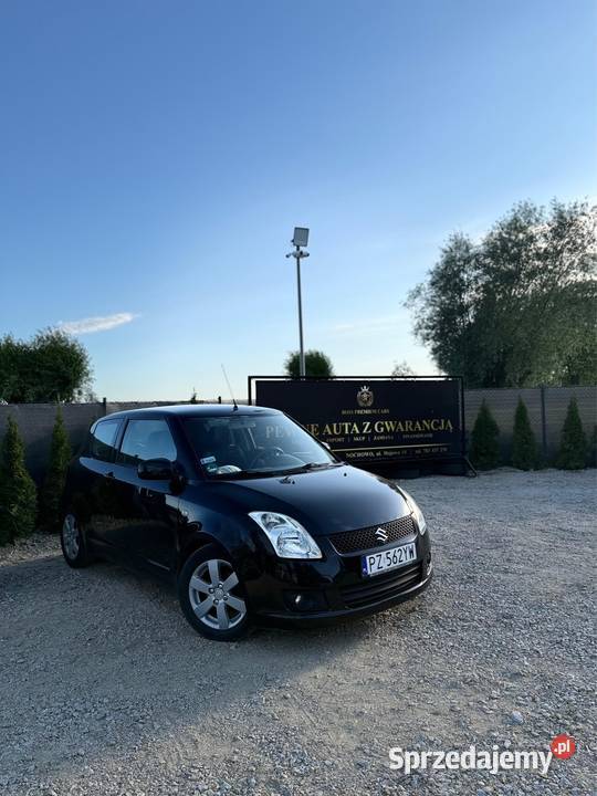 Suzuki Swift 13 benzyna 2009r GWARANCJARATY czarny Śrem