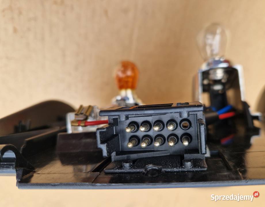 MERCEDES W140 CL COUPE LAMPA LEWA TYŁ TYLNA Bydgoszcz