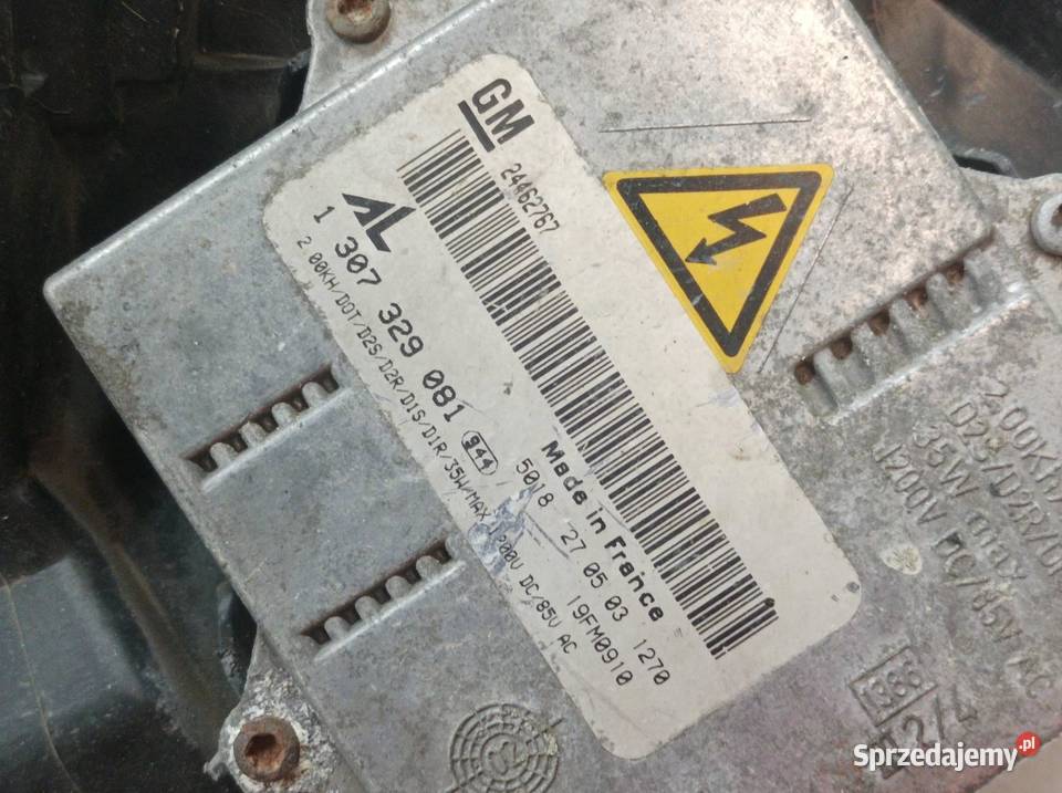 LAMPA PRZÓD PRAWA XENON EUROPA Opel Zafira I sprzedam