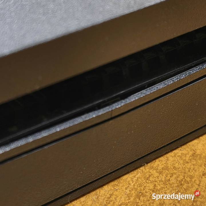 Konsola Sony PlayStation 4 Slim 2 Kontrolery Konsole i automaty Elbląg sprzedam