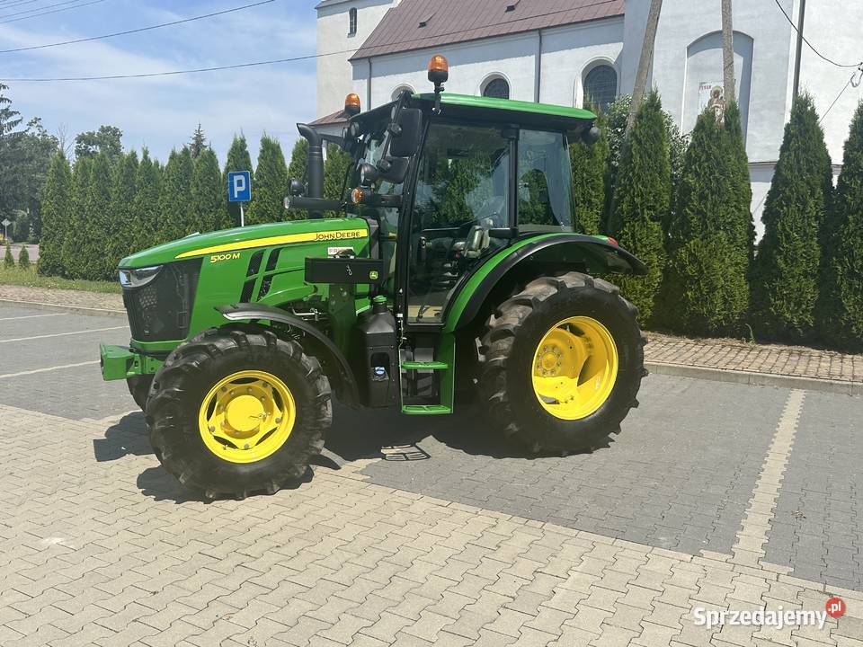 John deere 5100 z ładowaczem Nur