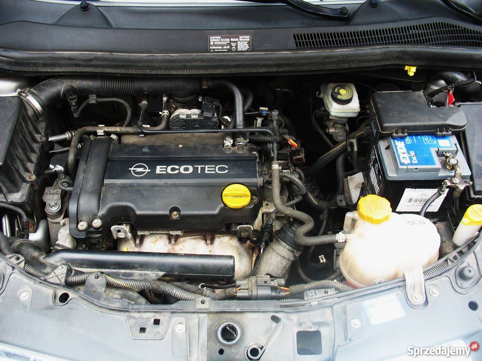 Srebrny OPEL CORSA D 12 Pb 2009 HB 5 drzwi isofix Żary