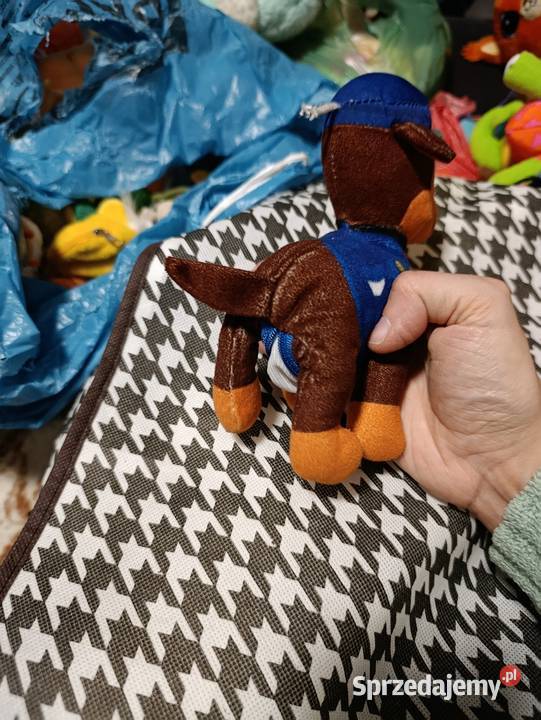 maskotka to pluszowa zabawka przedstawiająca