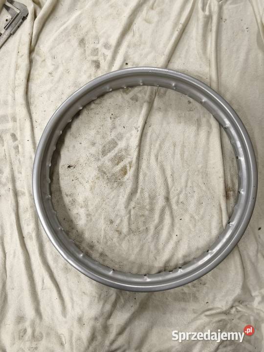 Odnowioną obręcz 18 do WSK SHL Przasnysz