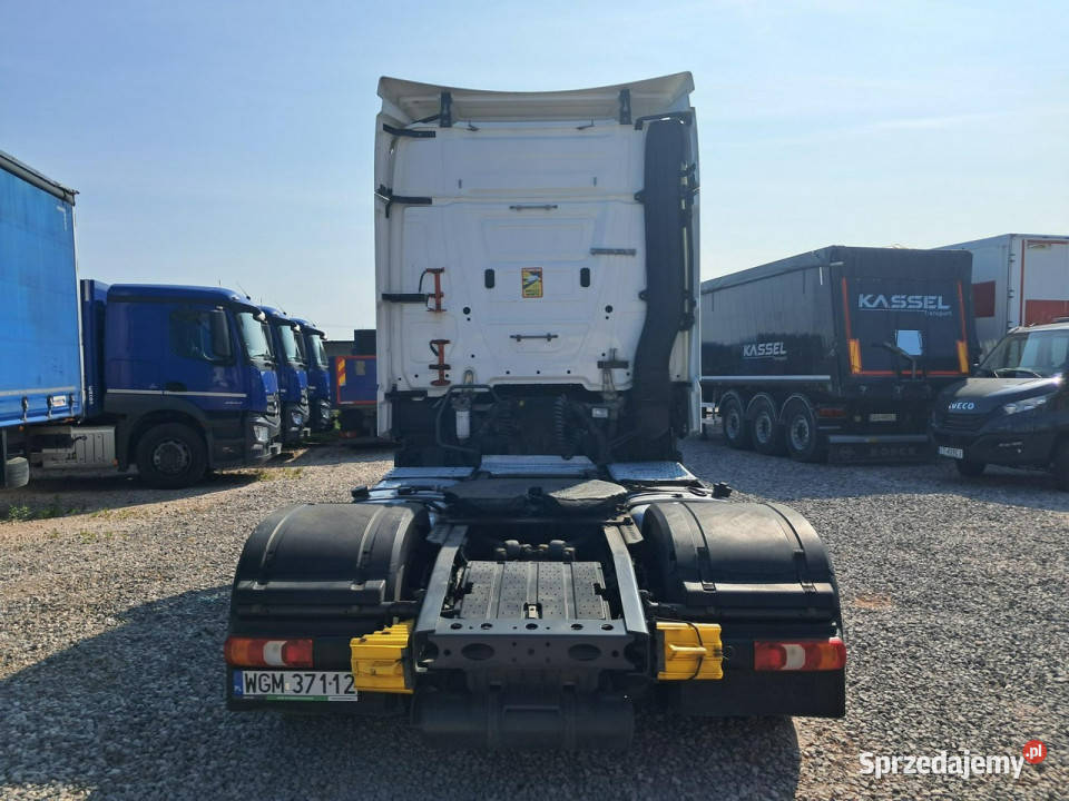 Mercedes Actros Komorniki
