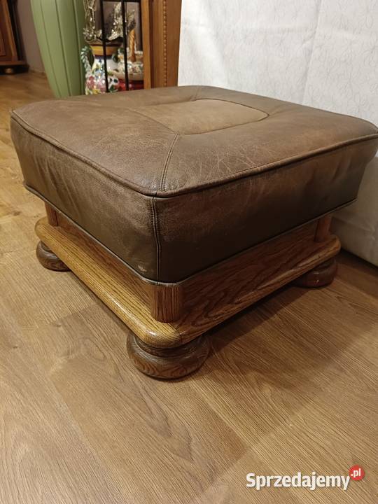 Pufa skórzana na dębowej podstawie Lipno