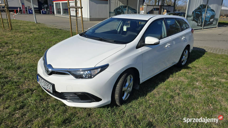 Toyota Auris II 2012 wielofunkcyjna kierownica Auris Karczew