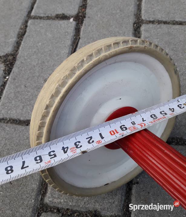 Stare kółko do ćwiczeń PRL pojedyncze Gdynia