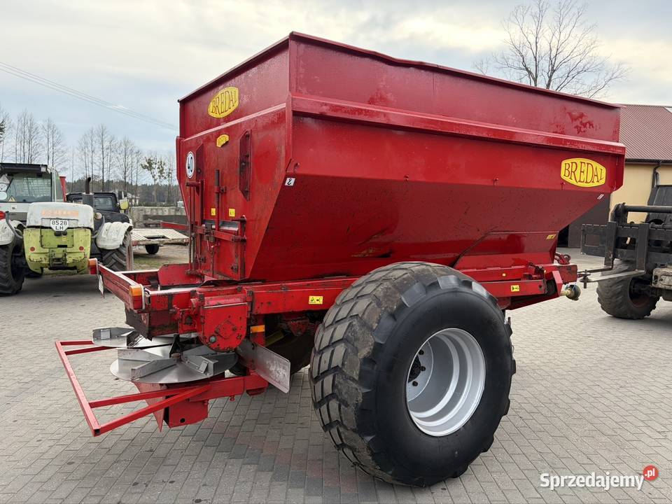Rozsiewacz do wapna Bredal 8 ton Myszyniec