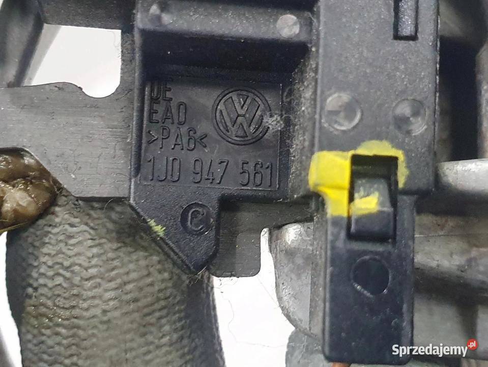 DŹWIGNIA HAMULCA RĘCZNEGO AUDI TT 8J0711303A osobowe