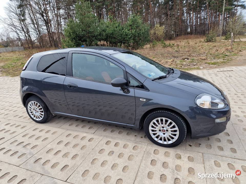 Fiat GrandePunto 14benzSalonPL1 właściciel lakier metallic pomorskie Niestępowo