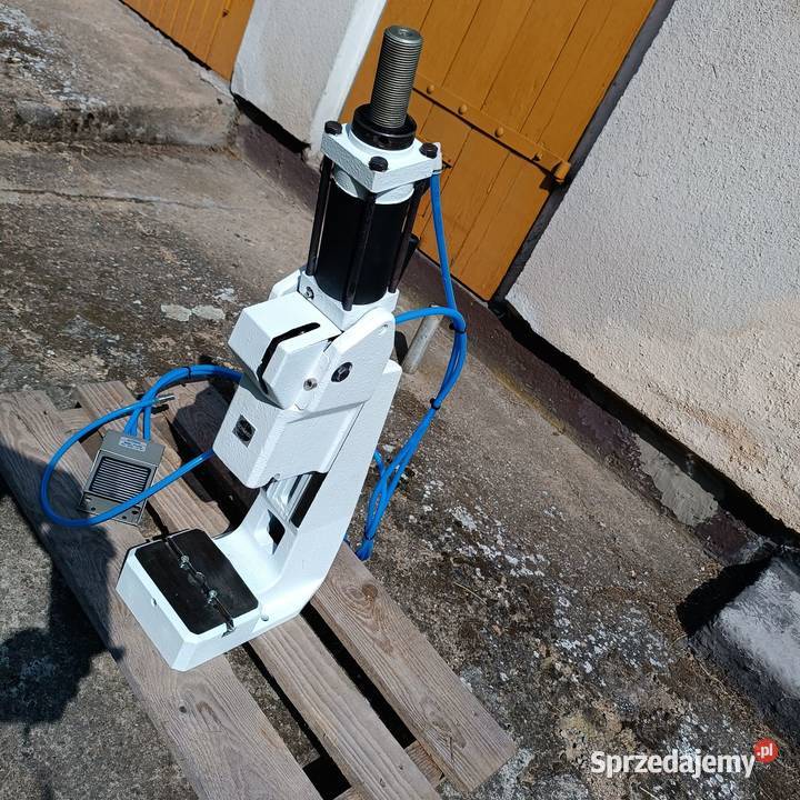 Prasa pneumatyczna Schmidt 15kn 1500 15t Pozostałe Szamotuły sprzedam