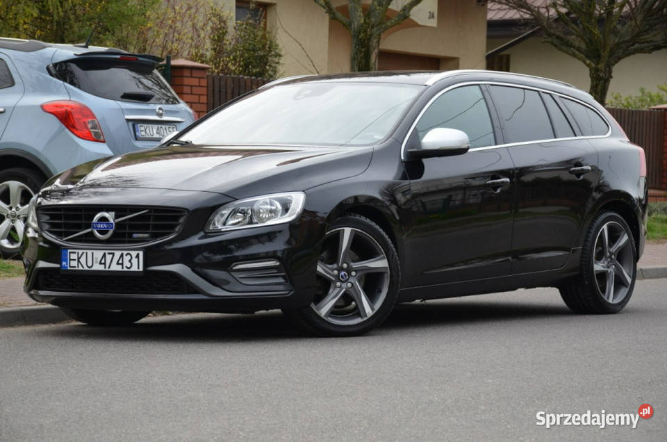 Volvo V60 20D4 181 RDESIGN SERWIS LIFT 100 VAT marża Kutno