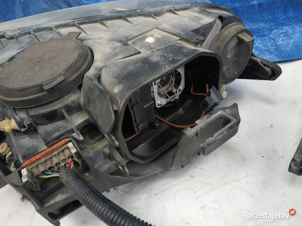 LAMPA LAMPY REFLEKTORY PRZÓD VW TOUAREG osobowe Bydgoszcz