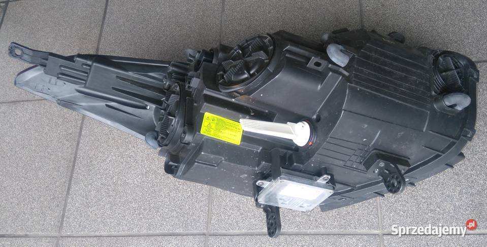 Reflektor lewy Hyundai i40 921013Z031 Lampy przednie Łódź