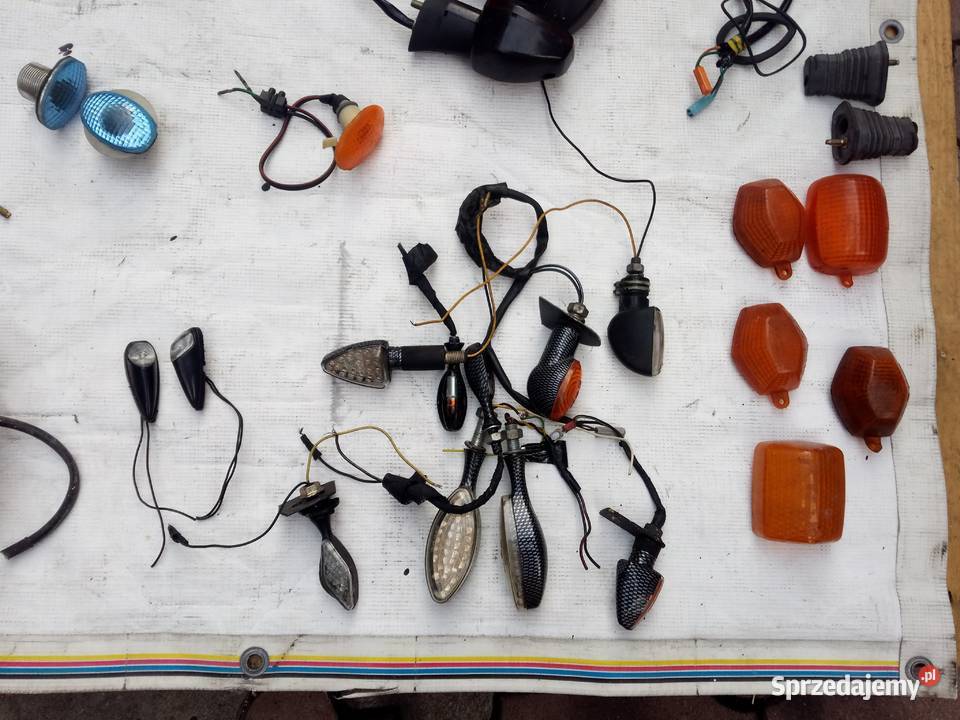 Kierunkowskazy kierunki lampy odblaski Kielce sprzedam