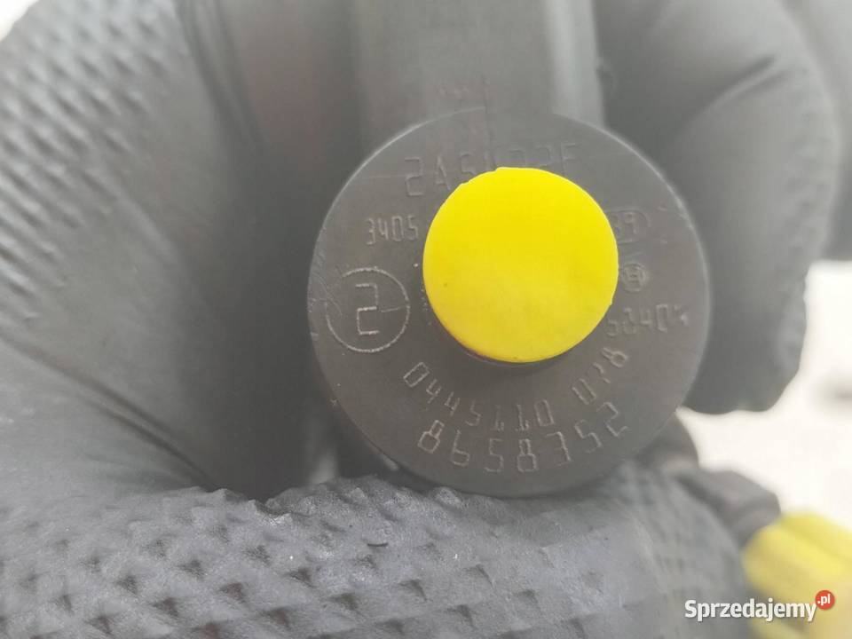 WTRYSKIWACZ 0445110078 8658352 24 D Volvo S60 I