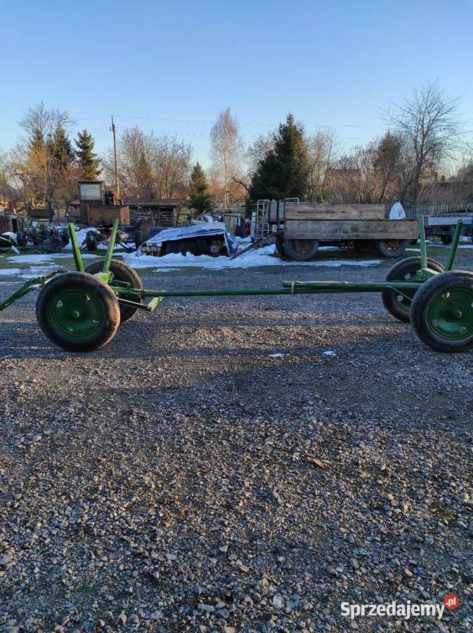 Wóz ciagnikowy Wielkie Oczy