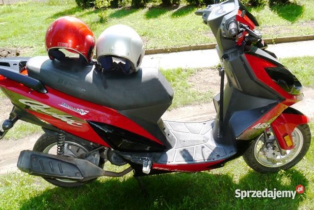 Skuter Benzer Quebec