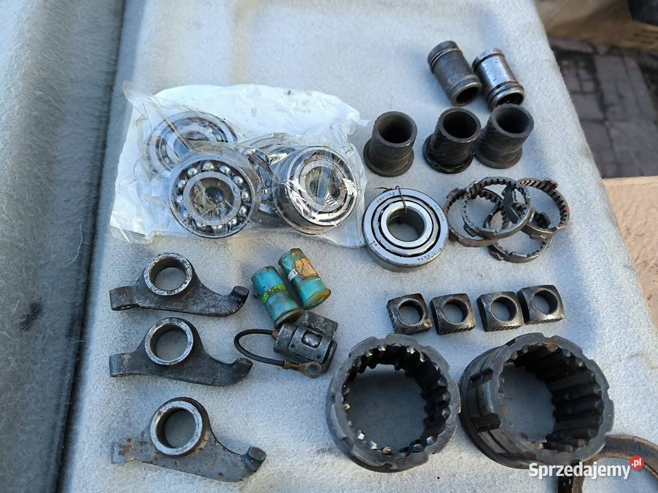 Fiat 126p łożyska PRL synchronizator kondensator Stalowa Wola