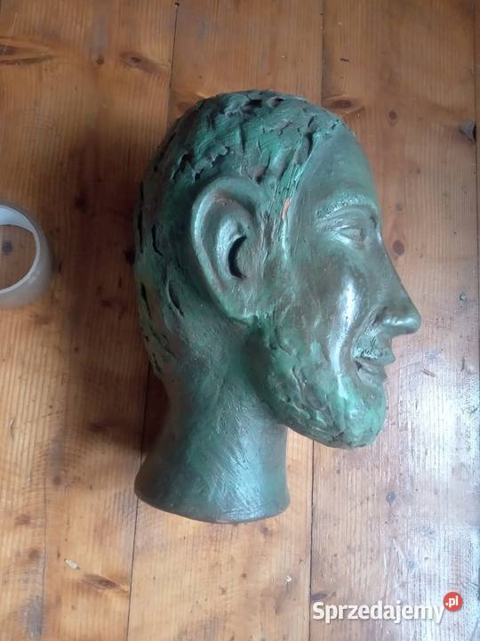 Tarakotowa glowa sygnowana