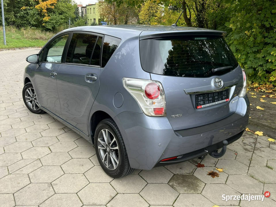 Toyota Verso Toyota Verso 18 Benzyna opłacony Verso Gostyń sprzedam