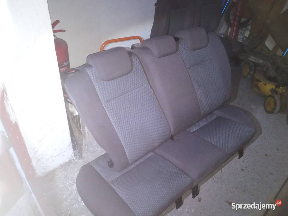 Zestaw fotele kanapa z Forda Focusa mk2 Gliwice