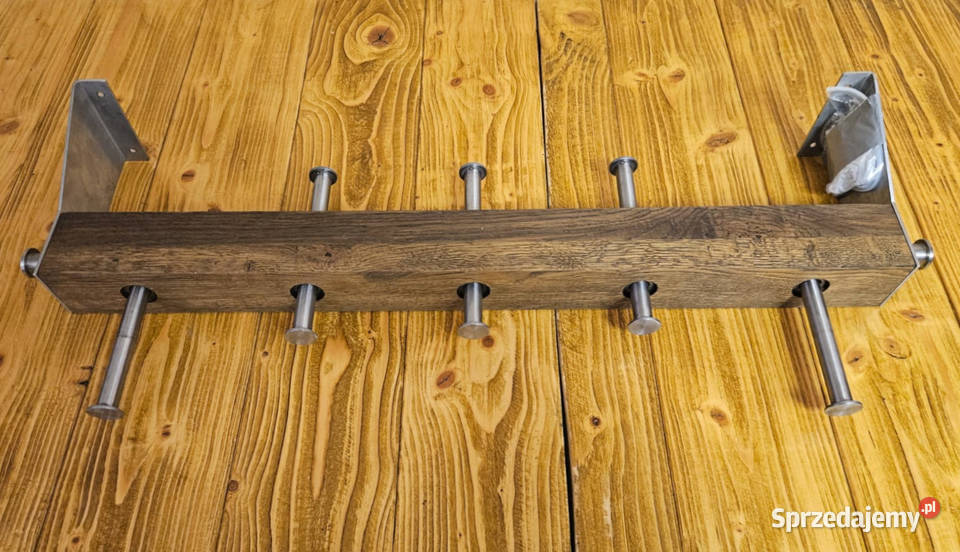 Dębowy wieszak ścienny WYSYWANE HACZYKI tulejki Pszczyna