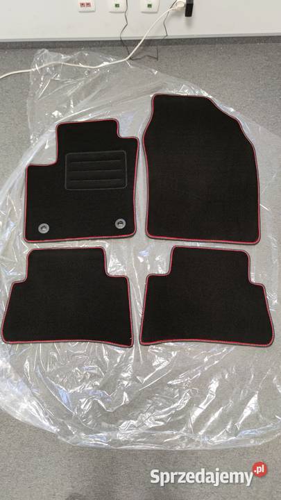 Dywaniki Welurowe Toyota CHR 2016 Poznań sprzedam