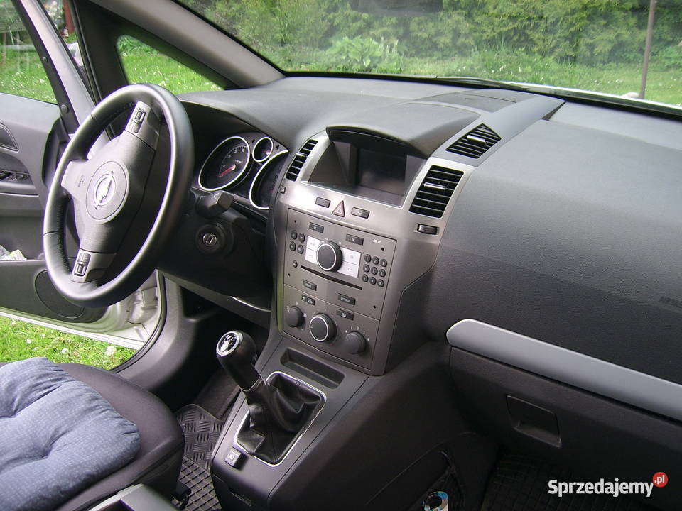 Opel Zafira sprzedam 1599cm3
