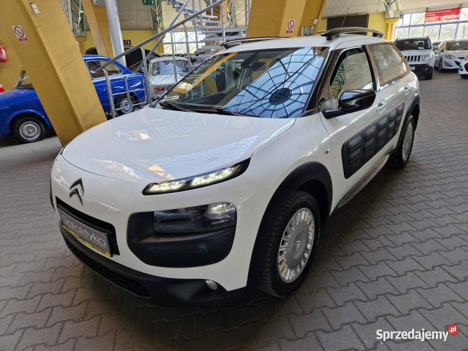 Citroen C4 Cactus opis W podanej Roczna benzyna