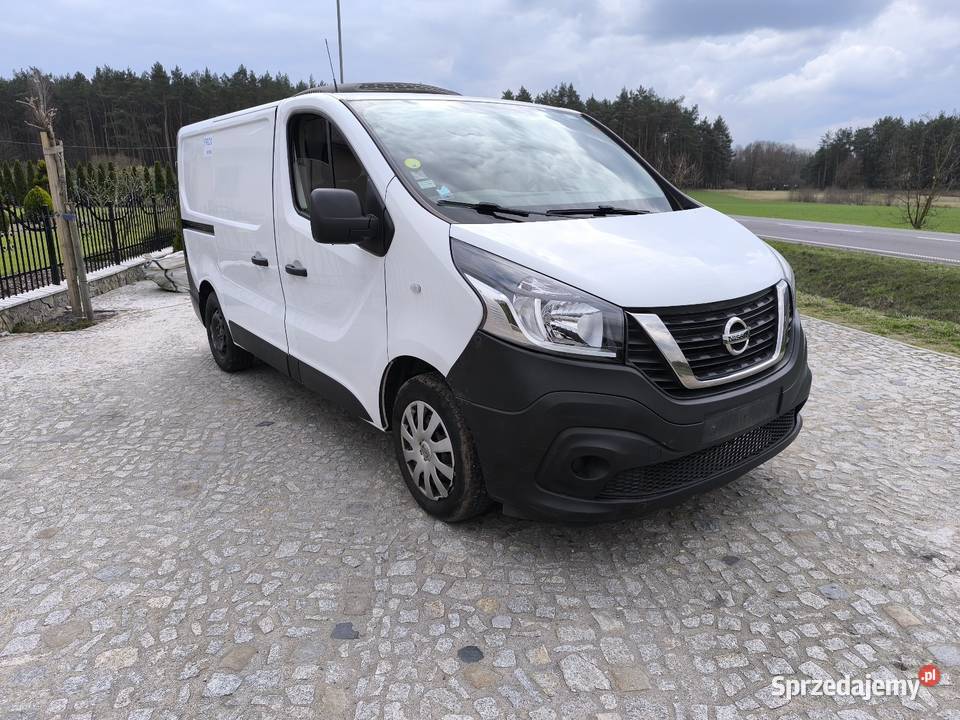 Nissan nv 300 chłodnia