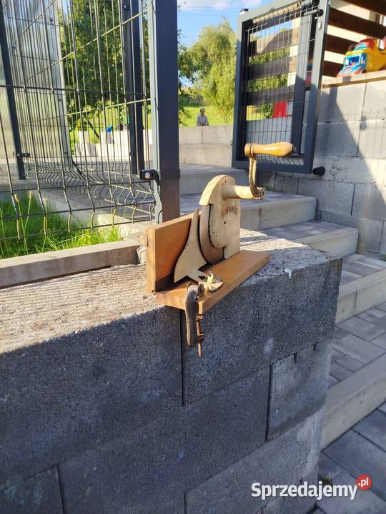 Maszyna do krojenia chleba z lat 5060 tych sprzedam