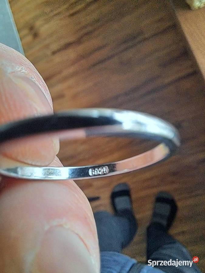 5 nowych pierścionków chyba srebrnych średnica Pierścionki Pierścionki
