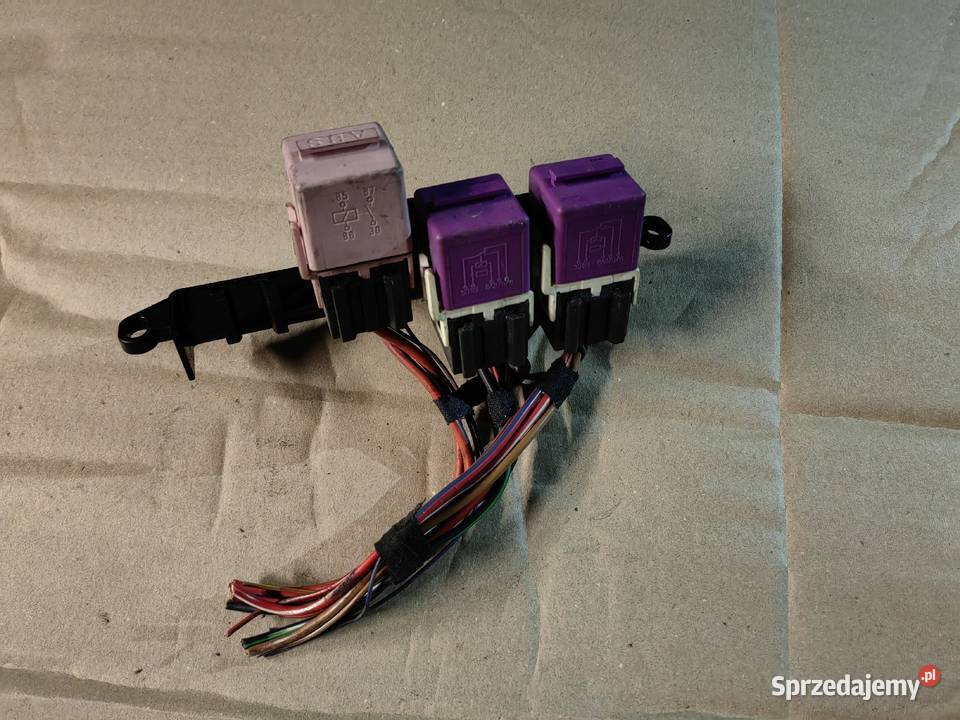 Przekaźniki wycieraczek BMW E38 Żory