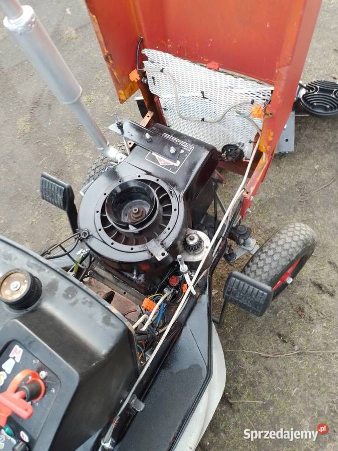 Traktorek kosiarka Nowotrak