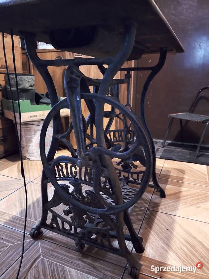 Maszyna do szycia żeliwne nogi ADLER Radomsko sprzedam