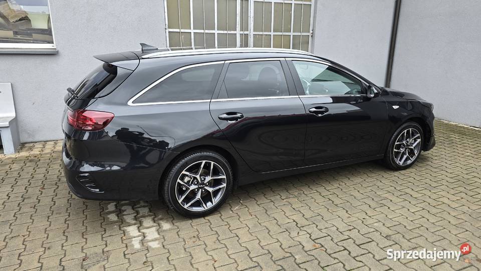 Kia Ceed 10 TGDI 100 OPF 2025r 52 500 PLN 6100km