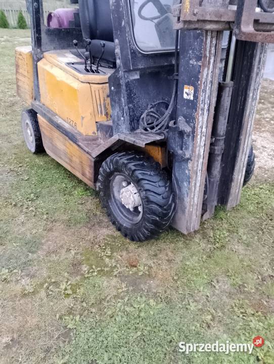 Wózek widłowy Yale opony terenowe Yale Włoszczowa sprzedam