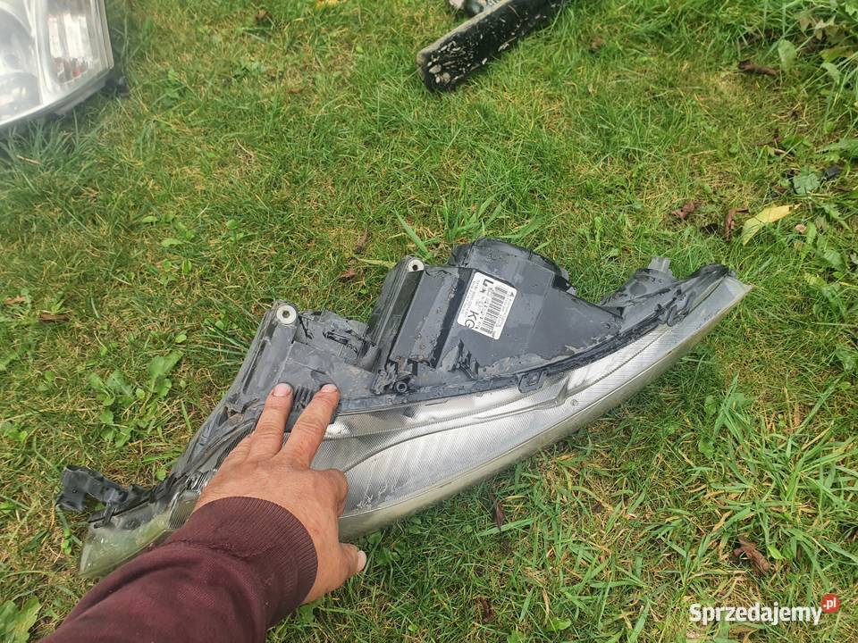 Lampa lewa Honda Civic VIII ufo 06 uszkodzona Lampy przednie Kraków