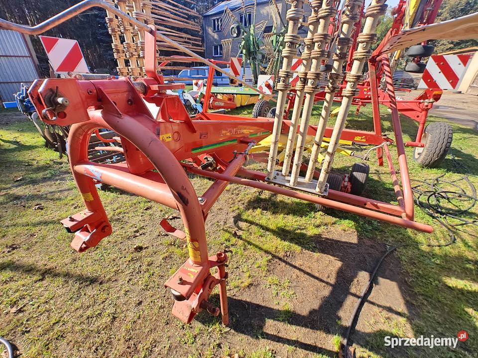 Zgrabiarka karuzelowa POTTINGER Euro TOP 461 46 Przemęt sprzedam