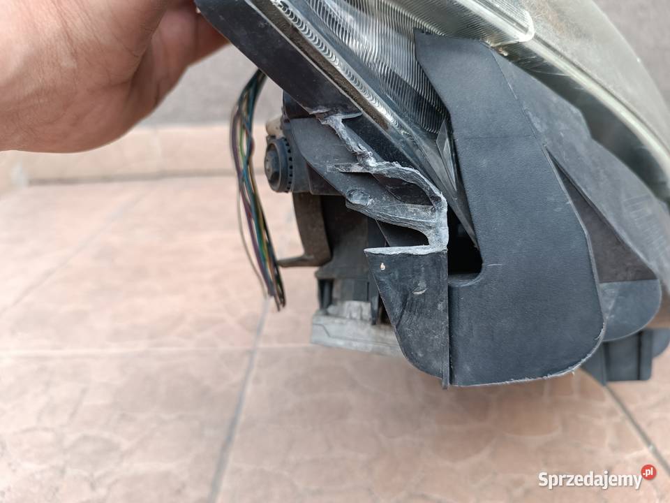 Fiat Croma 2 II fl Lift 0811 Lampa reflektor Częstochowa