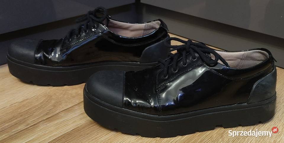 Lakierowane półbuty Camper oxfordy rozmiar 38 Półbuty mazowieckie