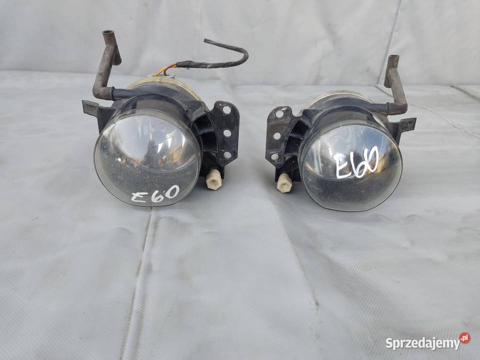 BMW 3 E60 E61 E90 E91 HALOGEN PRAWY LEWY PRZEDNI osobowe Pozostałe Radom sprzedam