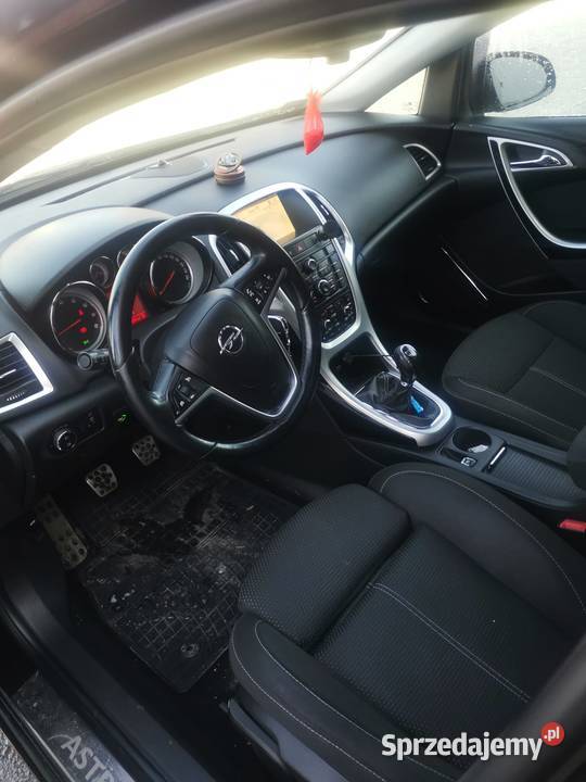 Sprzedam Opel Astra J 14 Turbo benzyna gaz Miechów