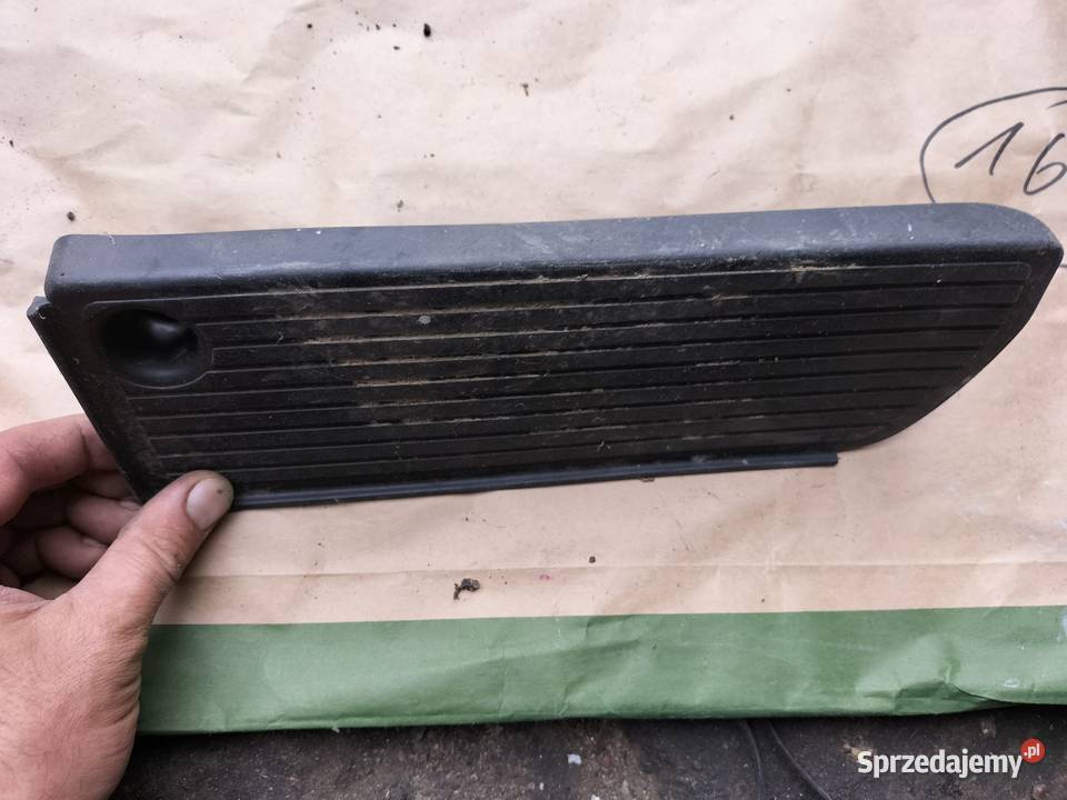 Audi 80 90 B3 B4 8A1864777 STOPIEŃ PODNUŻEK lubelskie Kamień-Kolonia